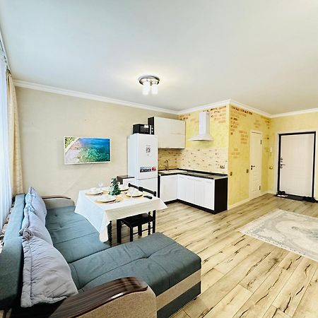 Vostochnyi Park Apartament In The Center Of Almaty Διαμέρισμα Εξωτερικό φωτογραφία